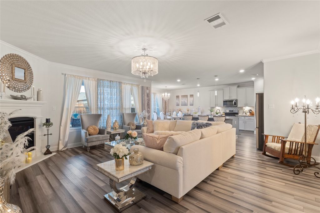 2816 Permian Road, Aubrey, TX 76227