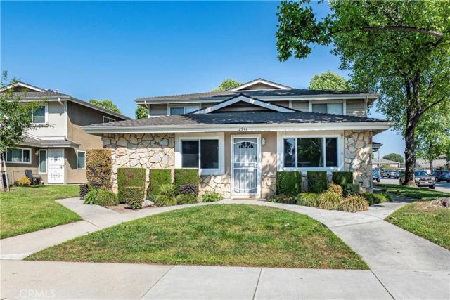 2944 Winfield, La Verne, CA 91750