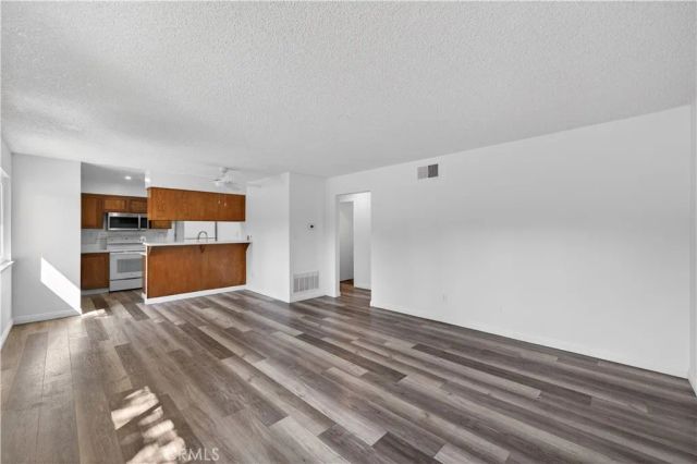 2944 Winfield, La Verne, CA 91750