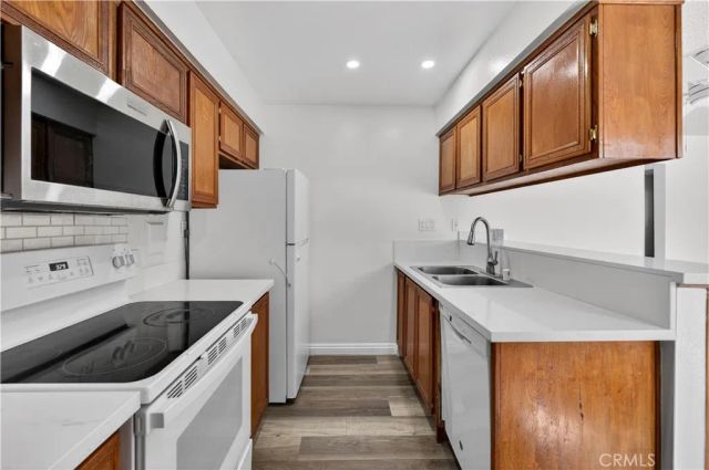 2944 Winfield, La Verne, CA 91750