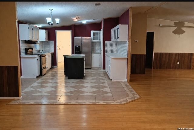 22704 Savannah, Von Ormy, TX 78073