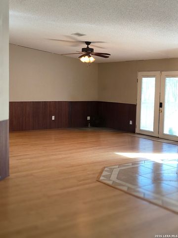 22704 Savannah, Von Ormy, TX 78073