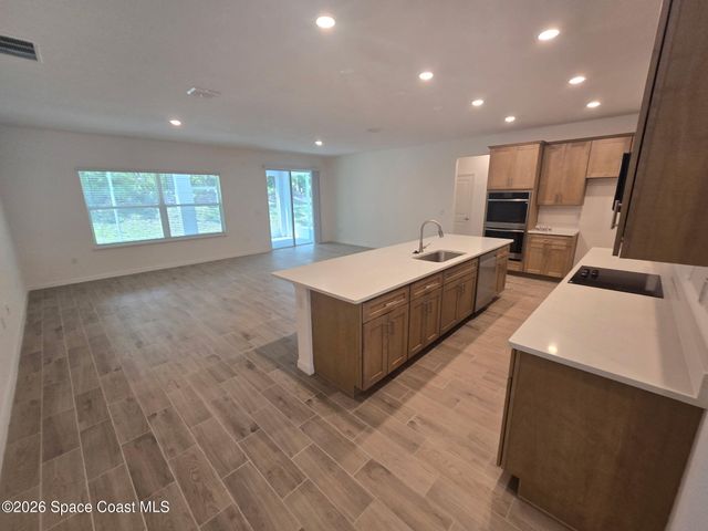 170 Arthur Avenue, Edgewater, FL 32141