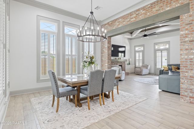 302 Greyford Drive, Lafayette, LA 70503