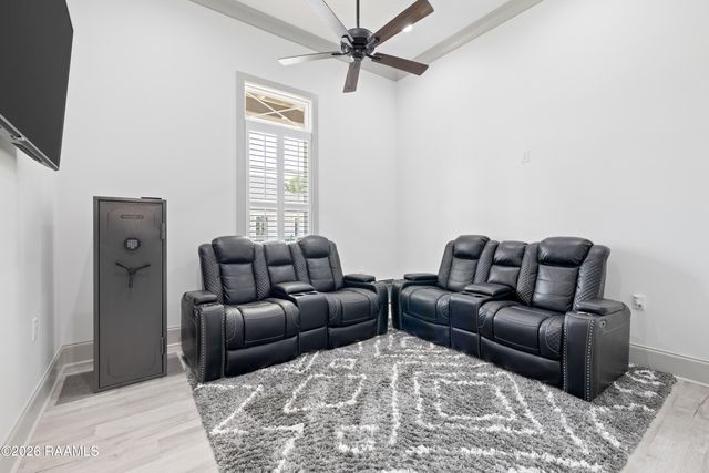 302 Greyford Drive, Lafayette, LA 70503