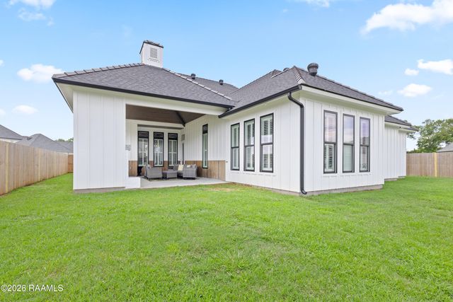 302 Greyford Drive, Lafayette, LA 70503