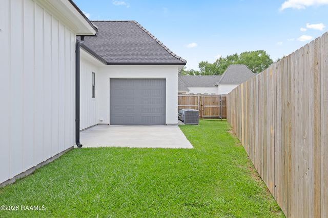 302 Greyford Drive, Lafayette, LA 70503