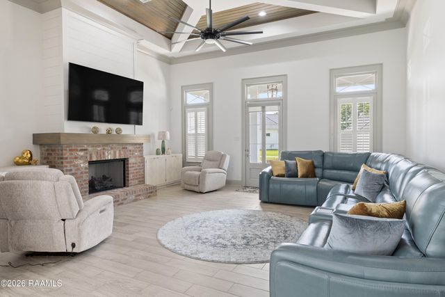 302 Greyford Drive, Lafayette, LA 70503