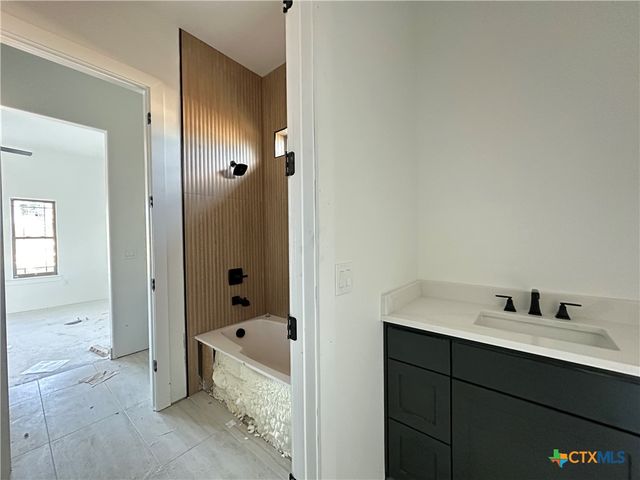 430 Dos Rios, Morgans Point Resort, TX 76513