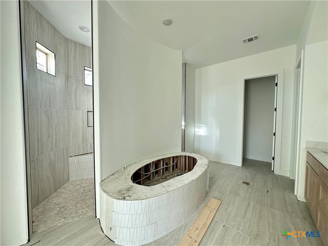 430 Dos Rios, Morgans Point Resort, TX 76513