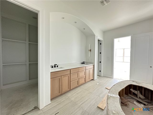 430 Dos Rios, Morgans Point Resort, TX 76513