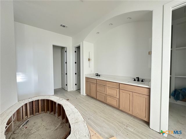 430 Dos Rios, Morgans Point Resort, TX 76513