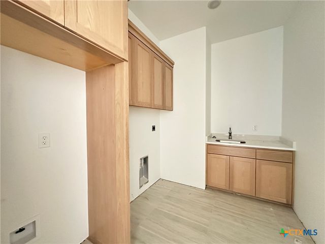 430 Dos Rios, Morgans Point Resort, TX 76513