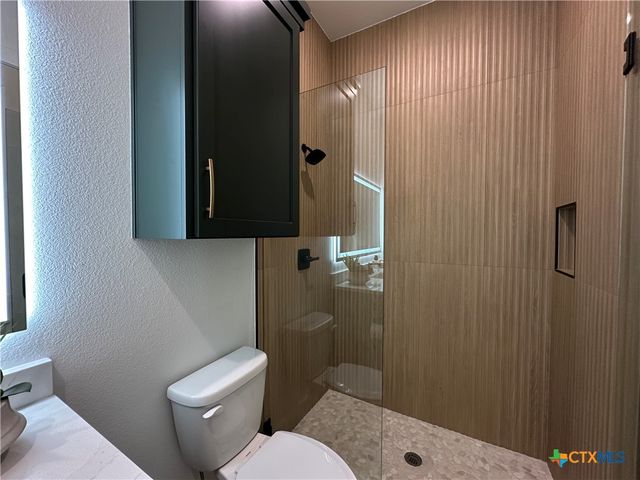 430 Dos Rios, Morgans Point Resort, TX 76513