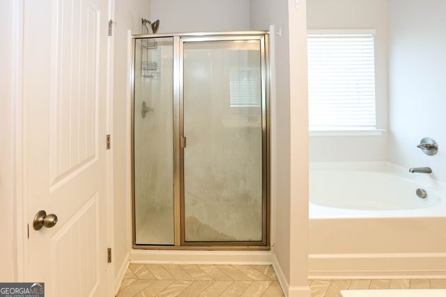 154 Laurel Cove Drive, Hoschton, GA 30548