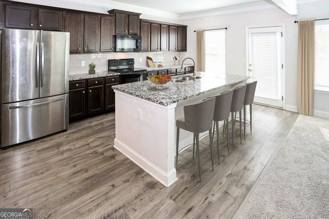 154 Laurel Cove Drive, Hoschton, GA 30548