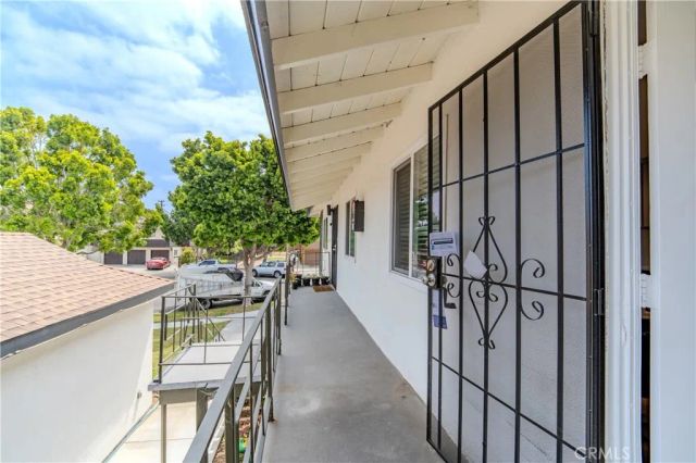 308 S Laurel Street, Santa Ana, CA 92704