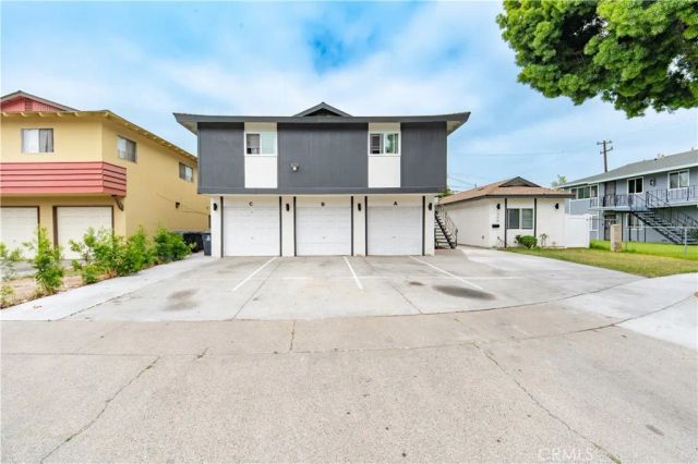 308 S Laurel Street, Santa Ana, CA 92704