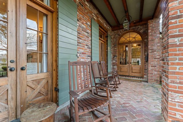 7665 Richards Dr, Baton Rouge, LA 70809