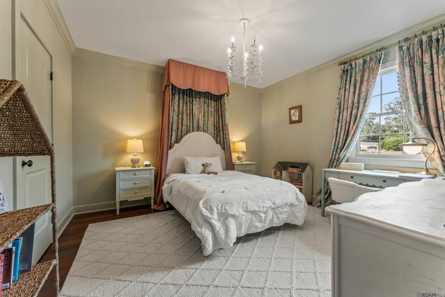 7665 Richards Dr, Baton Rouge, LA 70809