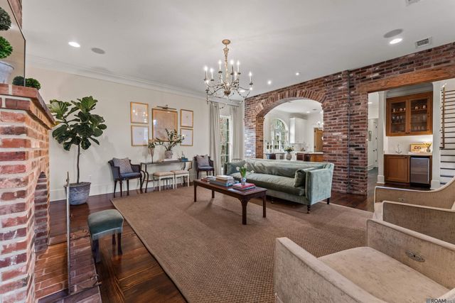 7665 Richards Dr, Baton Rouge, LA 70809