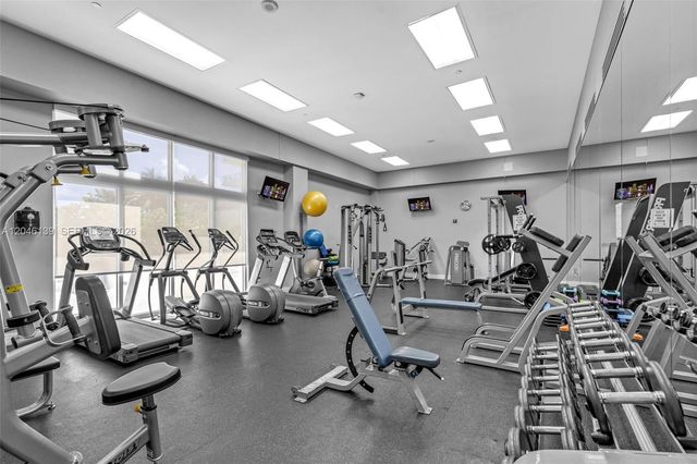 6917 Collins Avenue 404, Miami Beach, FL 33141