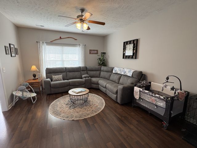 2455 New Holland Cir, Murfreesboro, TN 37128