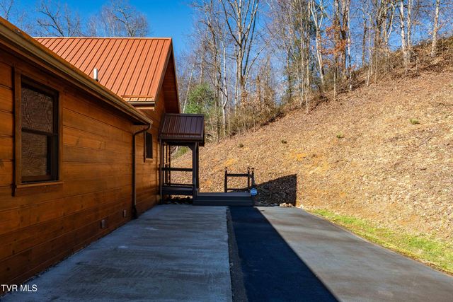 277 Arrowhead Trail, Mountain City, TN 37683