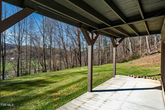 277 Arrowhead Trail, Mountain City, TN 37683