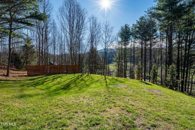 277 Arrowhead Trail, Mountain City, TN 37683