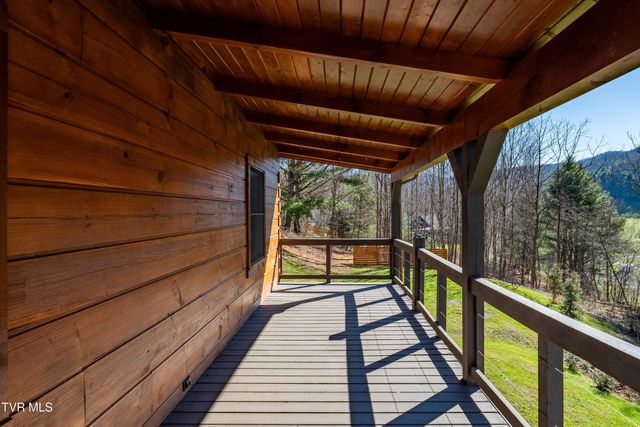277 Arrowhead Trail, Mountain City, TN 37683