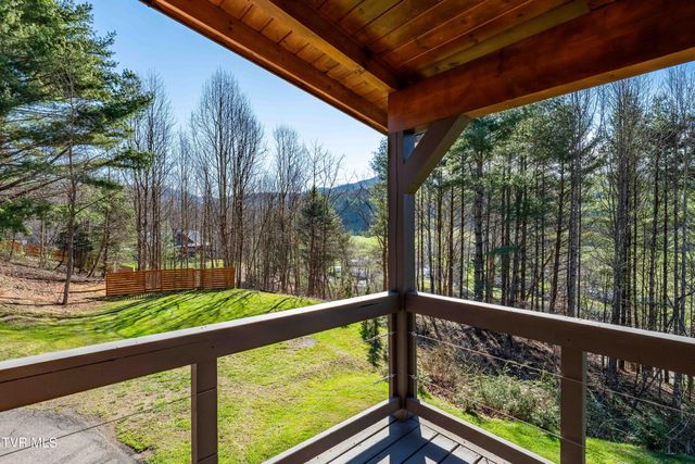 277 Arrowhead Trail, Mountain City, TN 37683