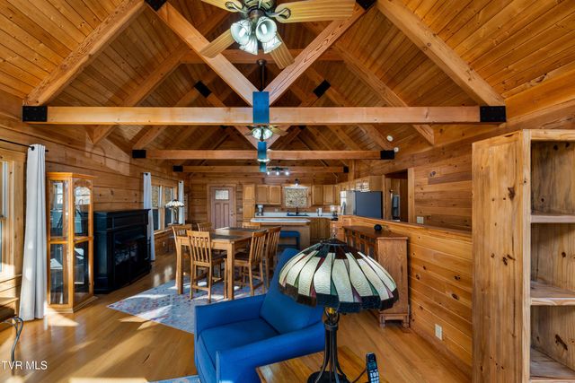 277 Arrowhead Trail, Mountain City, TN 37683