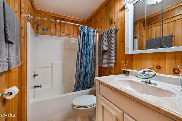 277 Arrowhead Trail, Mountain City, TN 37683