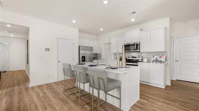 11933 Aukerman Way, Hampton, GA 30228