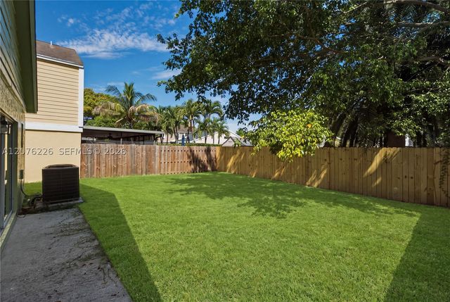 15969 SW 2nd St, Sunrise, FL 33326