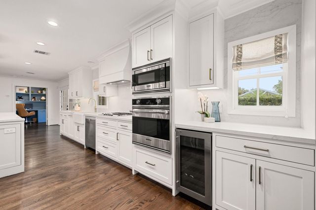 8733 Banzer Street, Houston, TX 77055