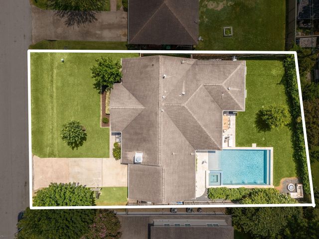 8733 Banzer Street, Houston, TX 77055