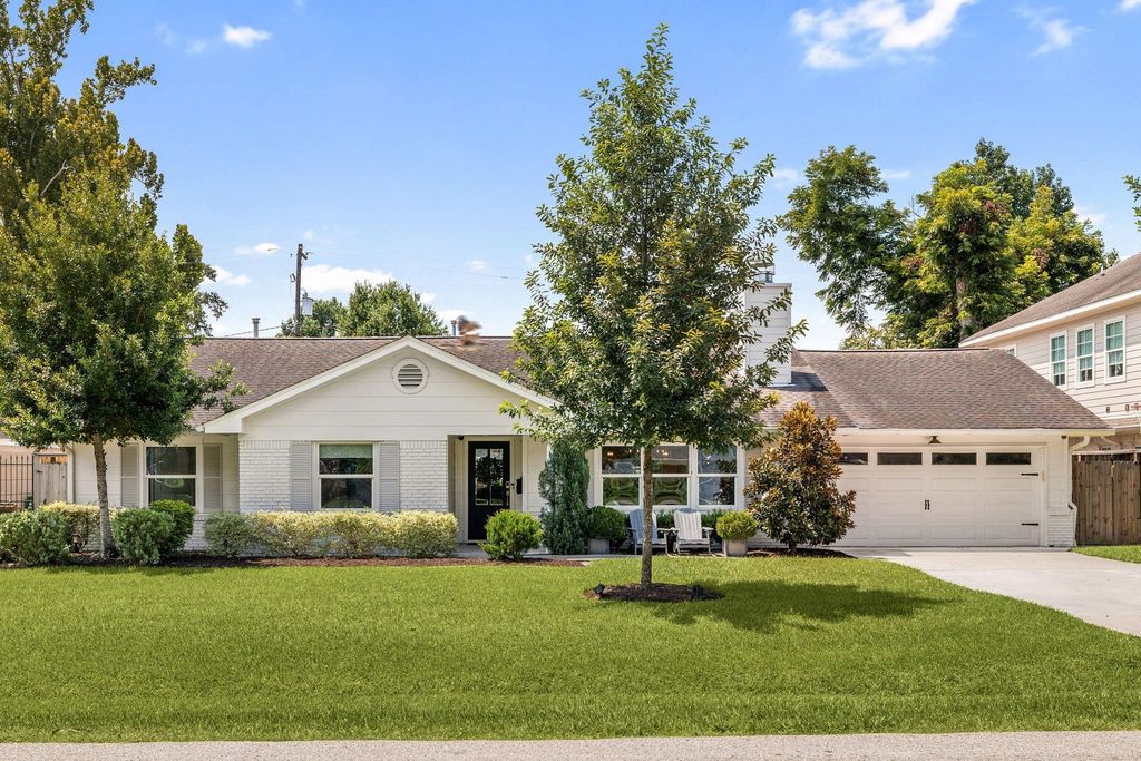 8733 Banzer Street, Houston, TX 77055