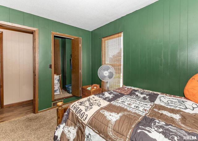 111 N WEST Street, Cambridge, IL 61238