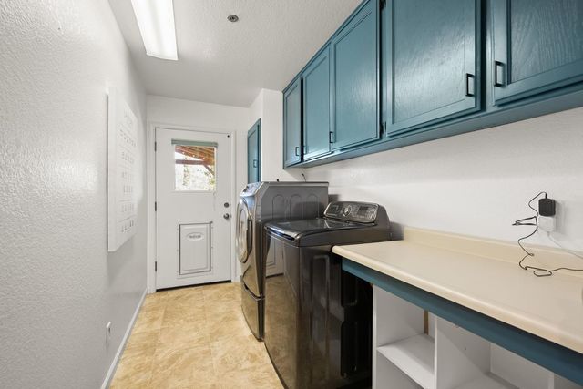 280 Hidden Creek Dr, Auburn, CA 95603