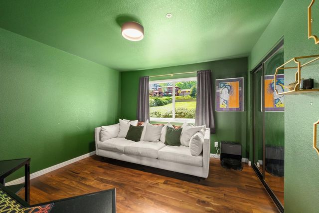 280 Hidden Creek Dr, Auburn, CA 95603