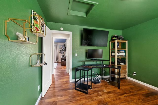 280 Hidden Creek Dr, Auburn, CA 95603