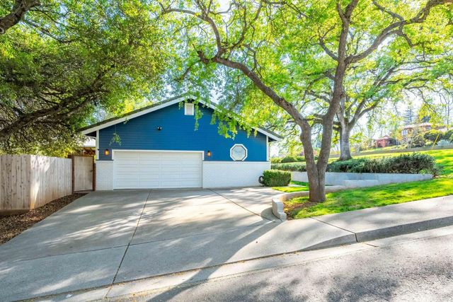 280 Hidden Creek Dr, Auburn, CA 95603