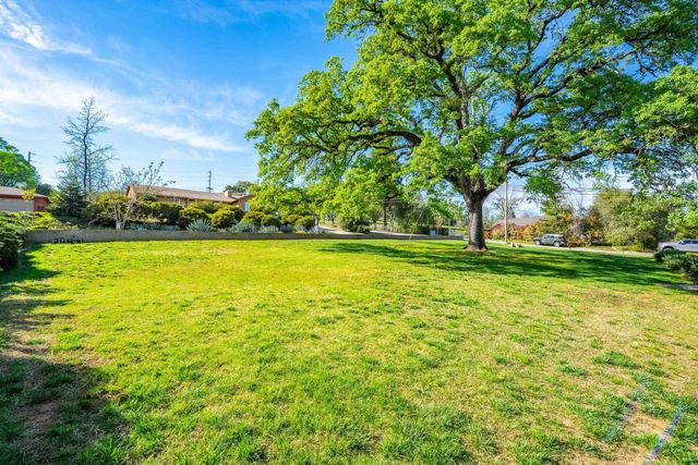 280 Hidden Creek Dr, Auburn, CA 95603