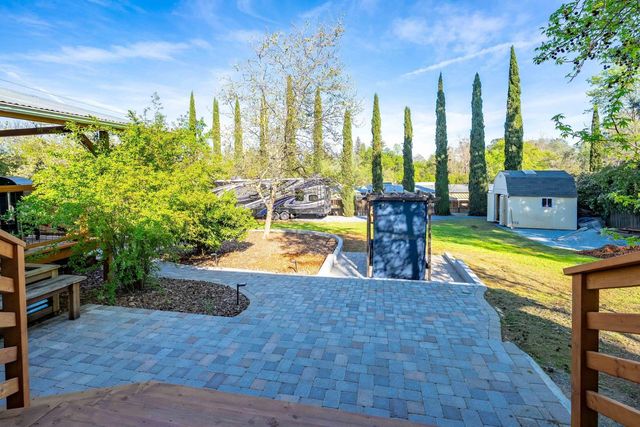 280 Hidden Creek Dr, Auburn, CA 95603