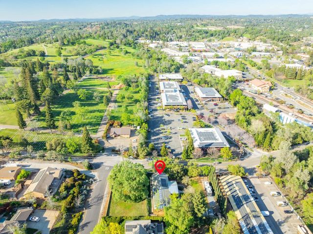 280 Hidden Creek Dr, Auburn, CA 95603