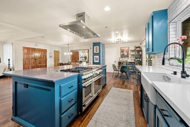 280 Hidden Creek Dr, Auburn, CA 95603