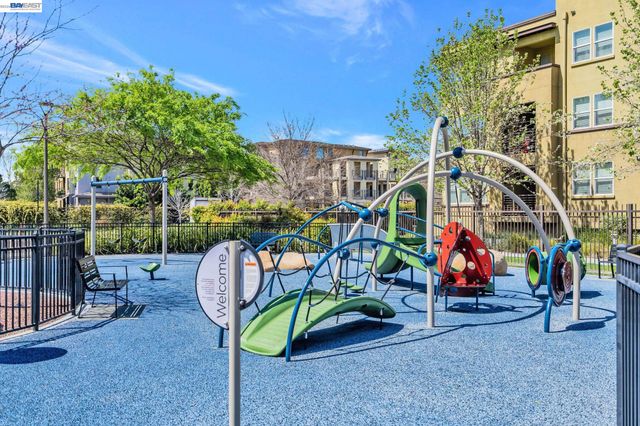 705 Cannery Pl, San Jose, CA 95112