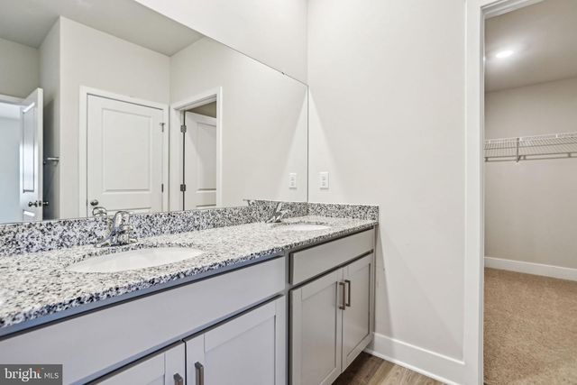 125 MASCOUTEN ST, Winchester, VA 22602